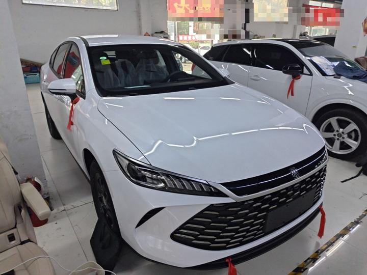 Qin PLUS 2026 DM-i 128KM Progressive photo 3