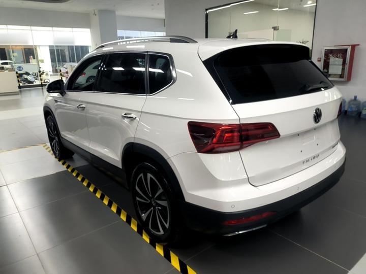 Tharu 2022 280TSI RWD Luxury photo 4
