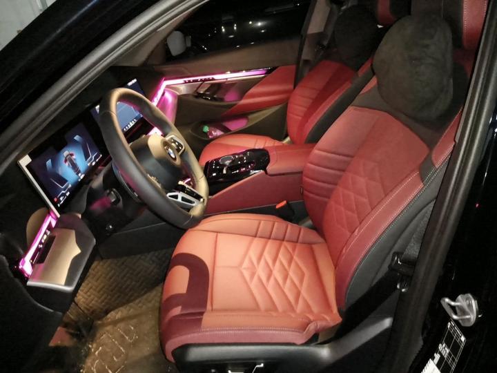 5 Series 2026 Facelift 525Li M Sport Package photo 7