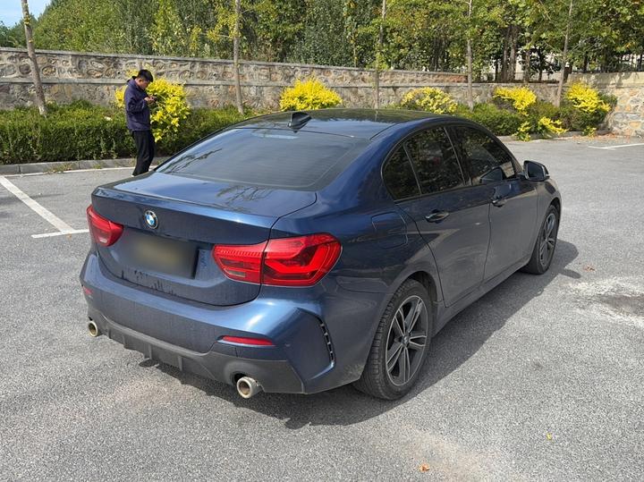 1 Series 2021 120i M Sport photo 4