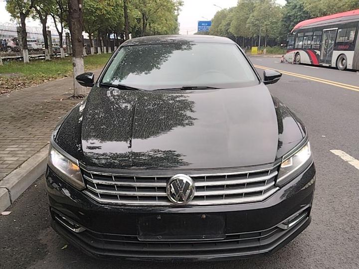 Passat 2016 330TSI DSG photo 2
