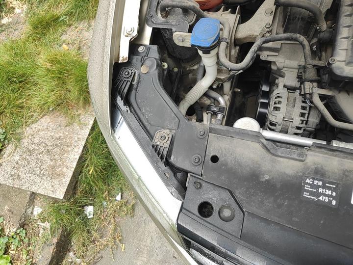 Bora 2016 1.6L MT Comfort photo 7