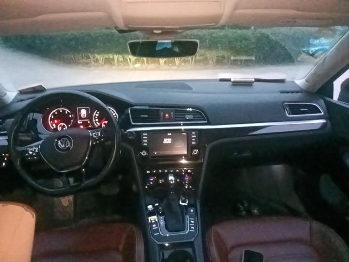 Lamando 2015 280TSI DSG Luxury photo 5