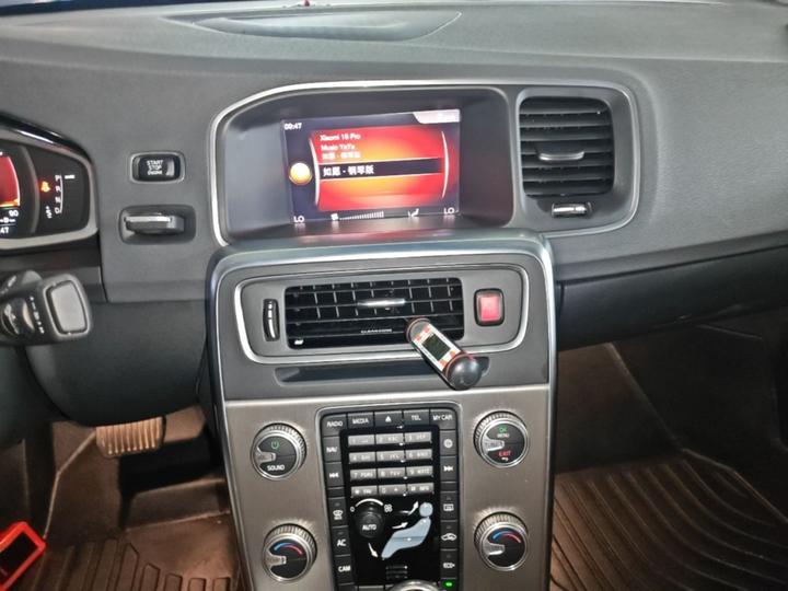 S60 2019 S60L T5 photo 7