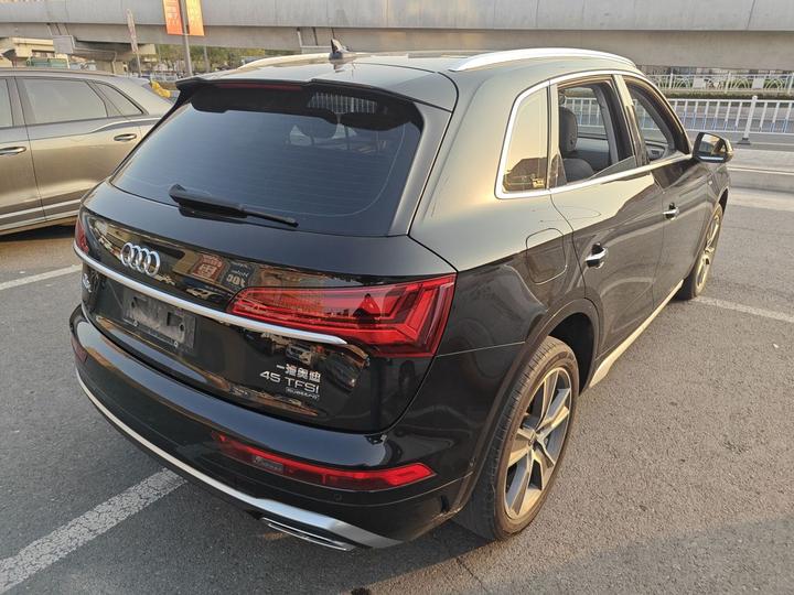 Q5L 2022 45T Luxury Dynamic photo 4