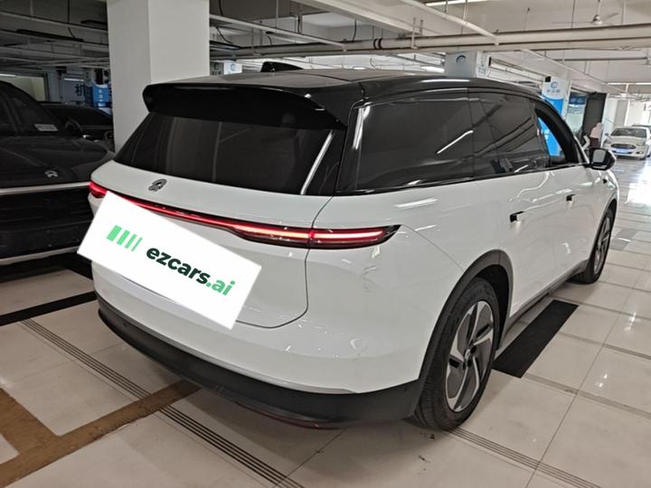 ES8 2023 75kWh Executive photo 4