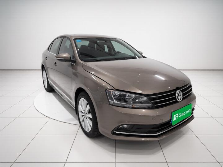 Sagitar 2015 230TSI AT Comfort photo 3