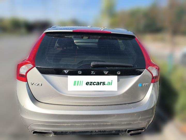 V60 2015 T5 photo 5