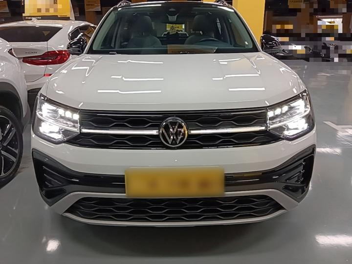Tharu 2023 300TSI RWD photo 2