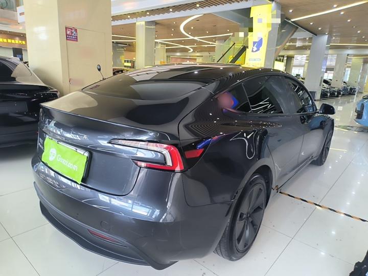 Model 3 2023 Long Range AWD photo 4