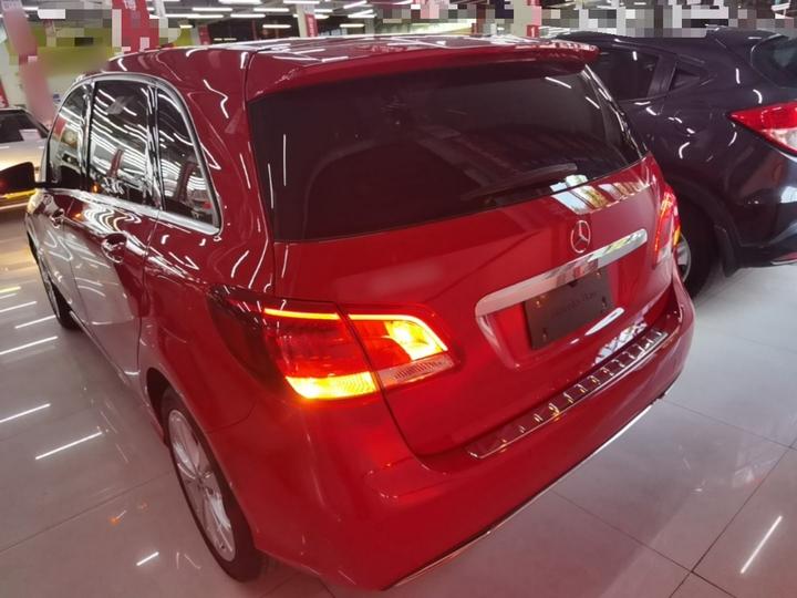 B-Class 2018 B 200 Dynamic photo 3