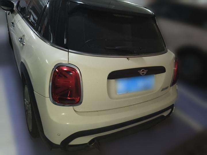 2022 1.5T COOPER Classic 5-Door photo 5
