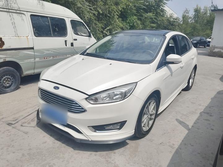 Focus 2017 Sedan EcoBoost 180 AT Elite