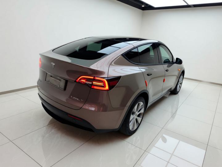 Model Y 2022 Facelift RWD photo 6
