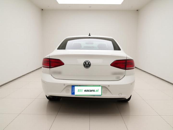 Lamando 2015 230TSI MT photo 5