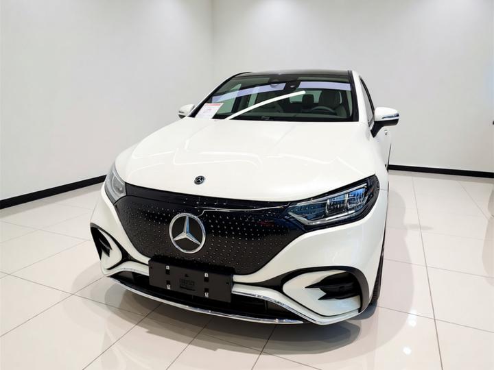 EQE SUV 2023 350 4MATIC Luxury photo 2