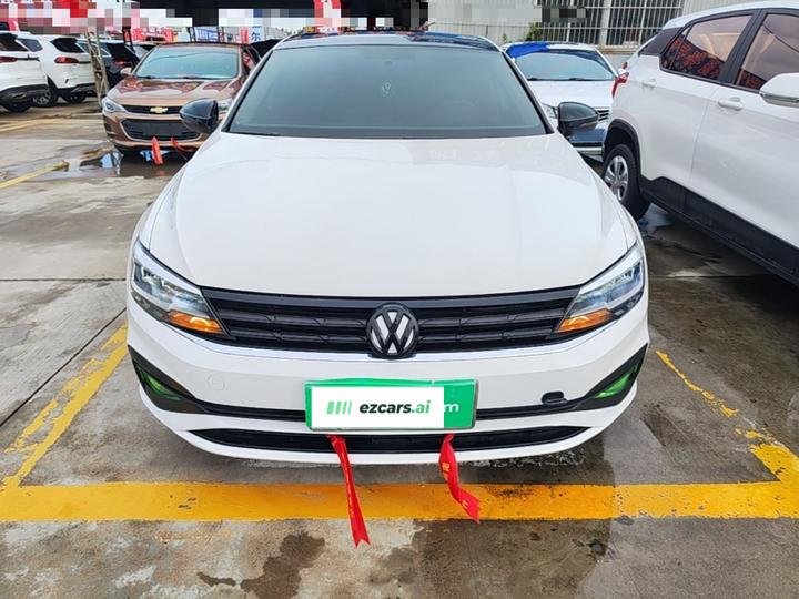 Lamando 2019 230TSI DSG China V photo 2