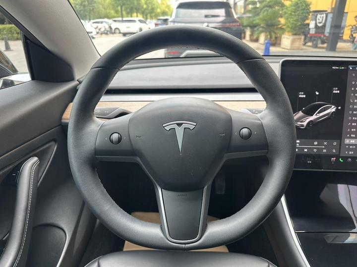 Model 3 2020 Facelift Standard Range RWD Upgraded photo 3