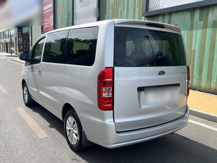 Refine M3 2019 1.6L Luxury photo 4