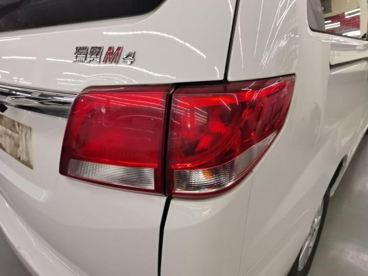 Refine M4 2016 2.0L MT Comfort photo 7