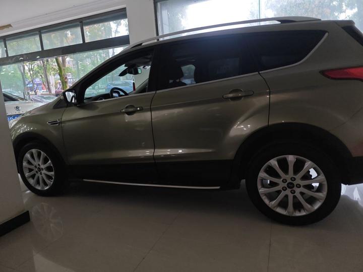 Kuga 2015 1.5L GTDi RWD photo 4