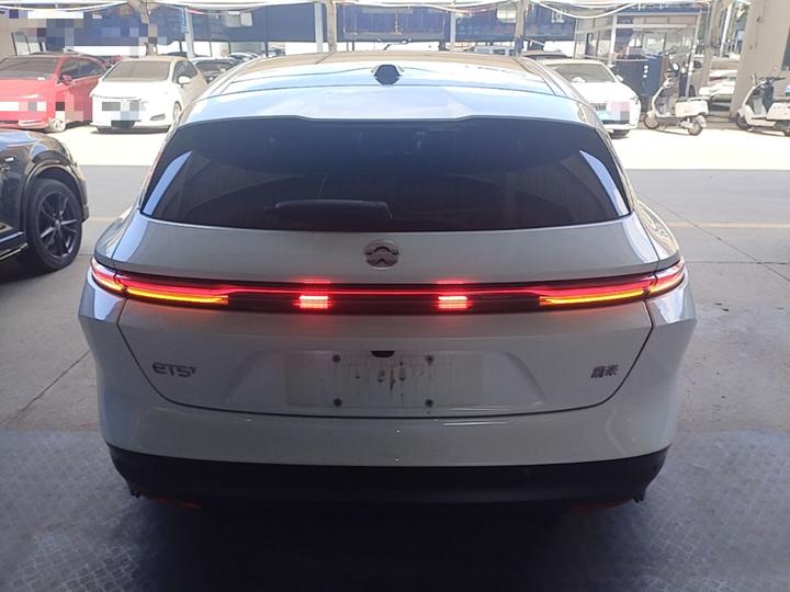ET5T 2024 75kWh Touring photo 3