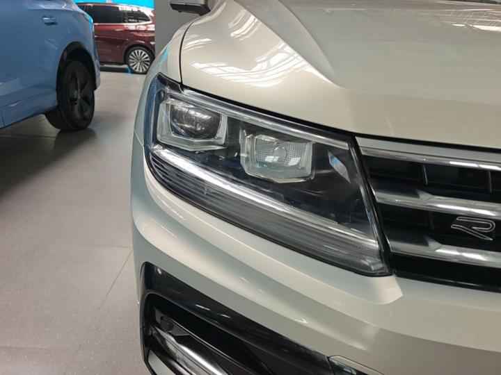 Tiguan L 2021 330TSI AT RWD R-Line photo 7