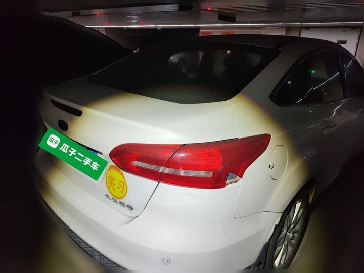 Focus 2015 Sedan 1.6L MT photo 6