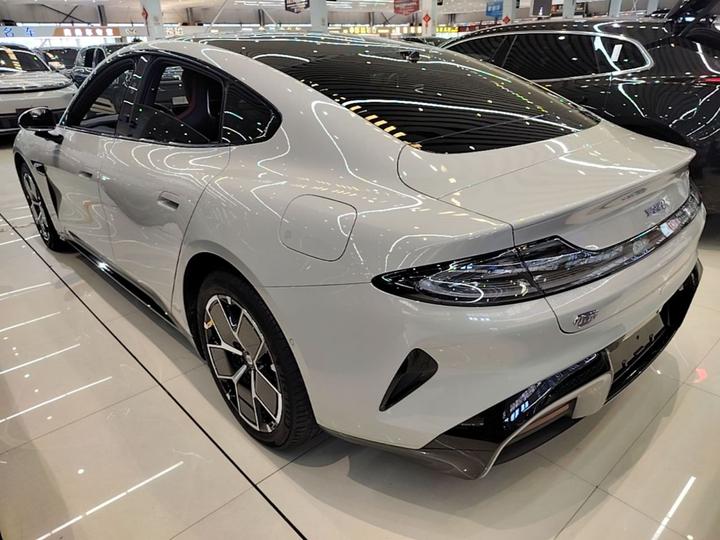 Xiaomi SU7 2024 RWD Long Range ADAS photo 4