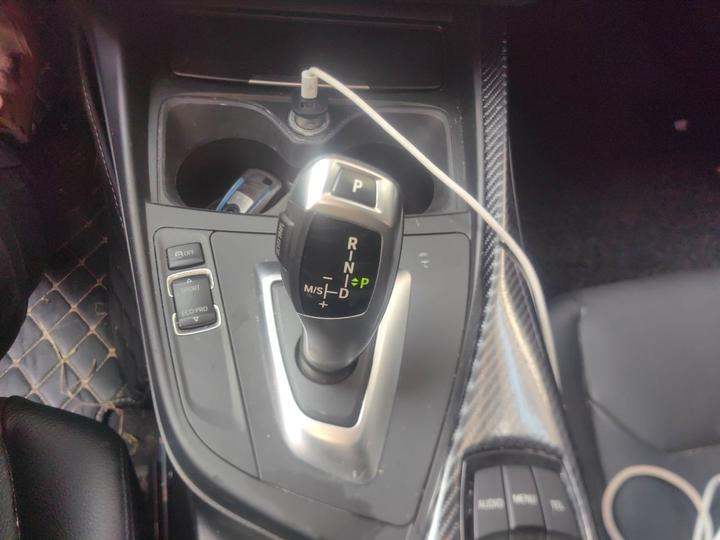 2 Series Imported 2014 220i Leading photo 6