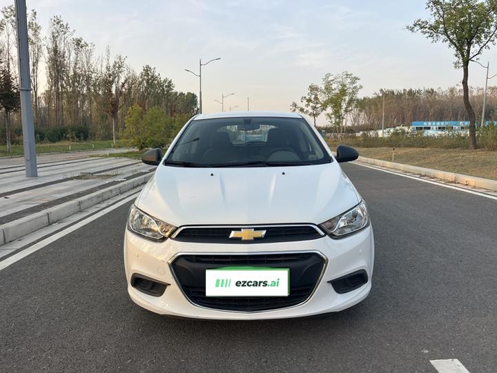 2014 Hatchback 1.4SL AT Fashion photo 2
