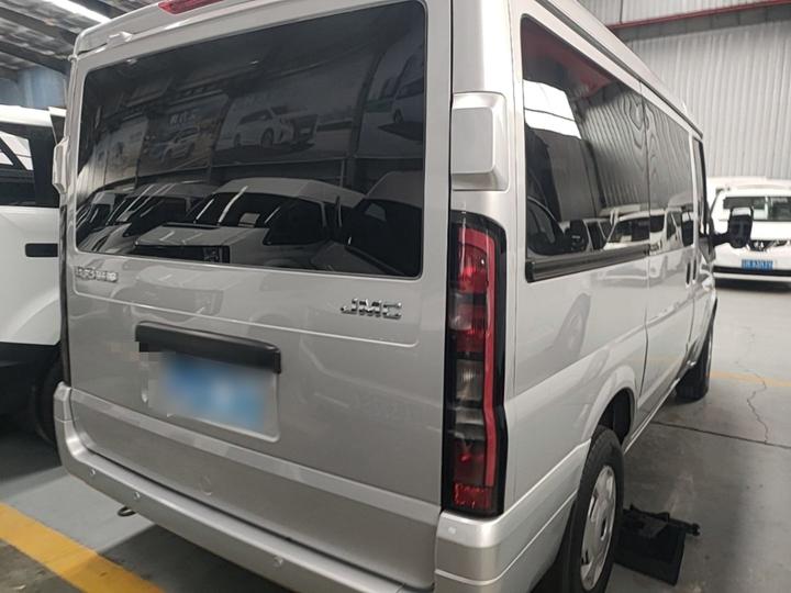 2022 2.0T MT Short Wheelbase 6-Seater photo 4