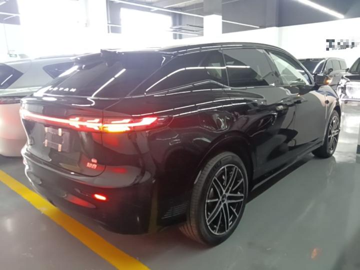 Voyah 2025 AWD Qiankun photo 4