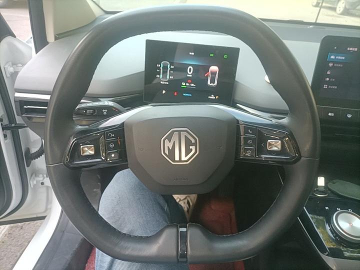 MG4 EV 2022 425km Luxury photo 6
