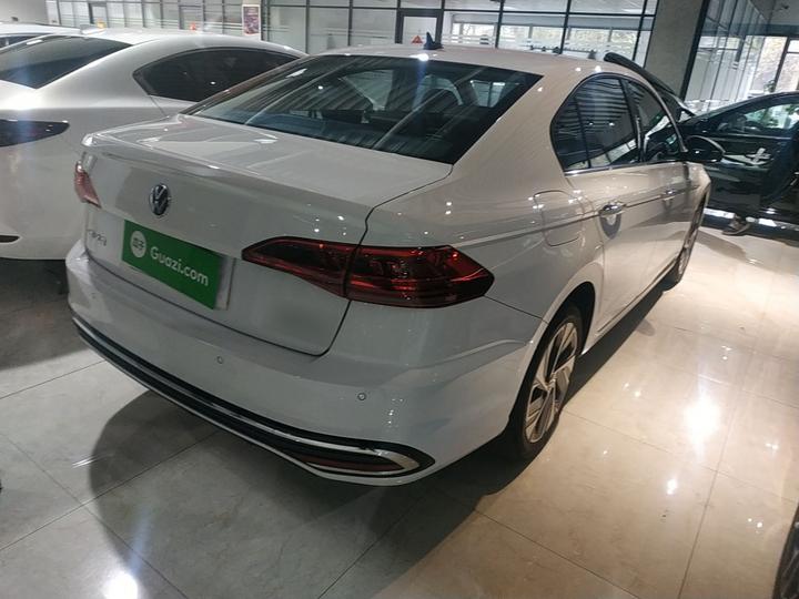 Bora 2023 200TSI DSGPRO photo 4