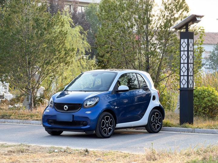 fortwo 2019 0.9T 66 Coupe China VI