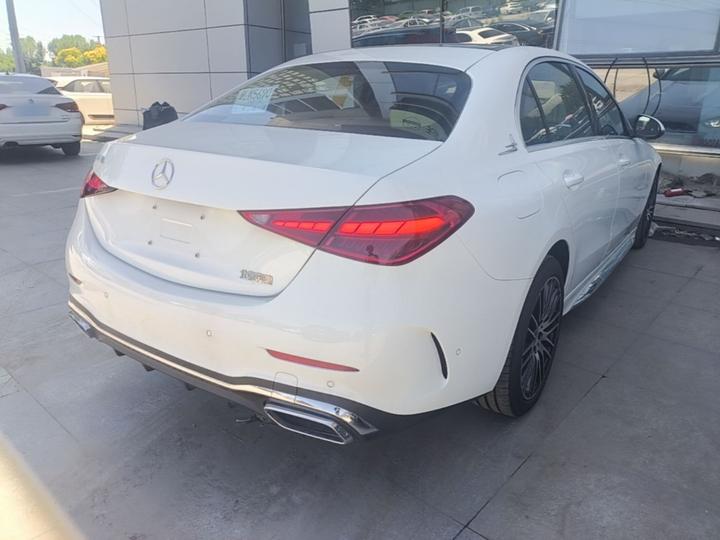 C-Class 2024 Facelift C 260 L Sport photo 4