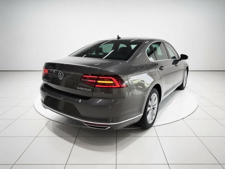 Magotan 2019 330TSI DSG Luxury China V photo 4