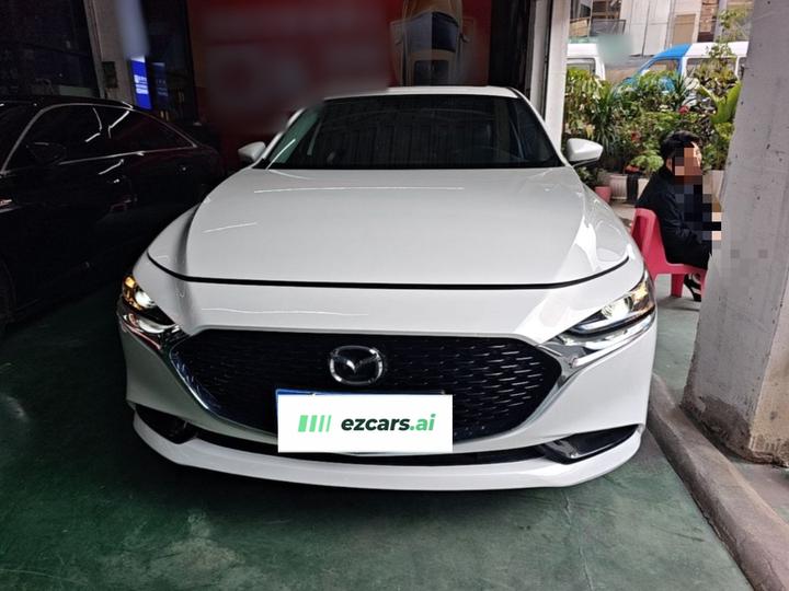 3 Axela 2022 2.0L AT photo 2