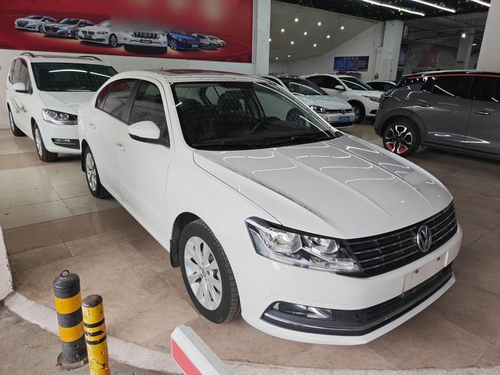 Lavida 2017 1.6L AT Comfort photo 3