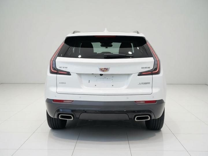 XT4 2022 28T AWD Platinum photo 3