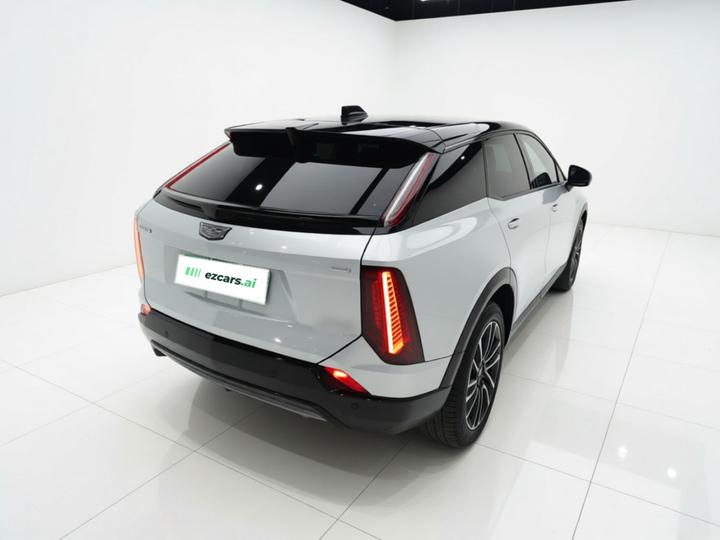 IQ 2024 AWD Long Range photo 6