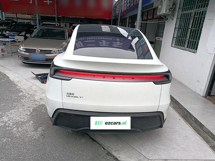 Model Y 2026 Long Range RWD photo 5