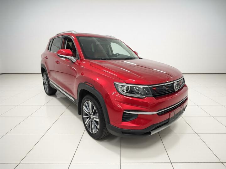 CS35PLUS 2019 1.4T DCT photo 3