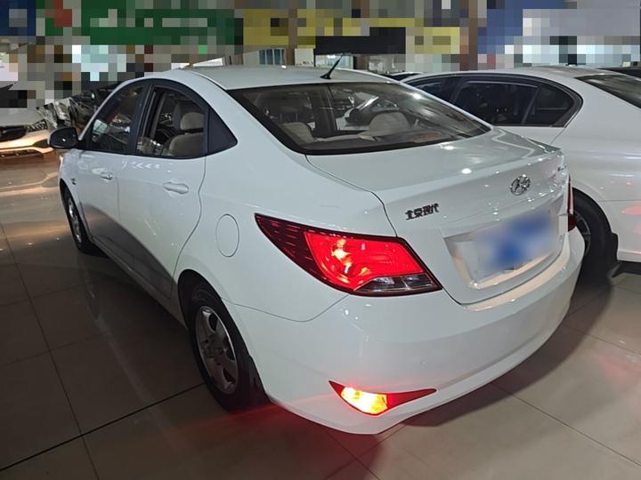 Verna 2016 1.4L AT Smart GLS photo 4