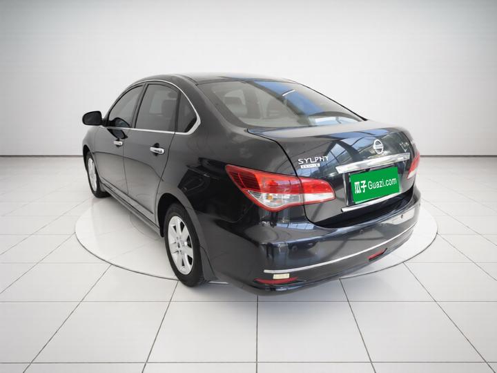 Sylphy 2012 Classic 1.6XE AT Comfort photo 4