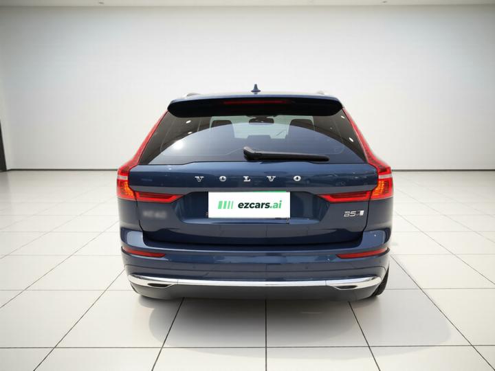 XC60 2023 B5 AWD Luxury photo 3