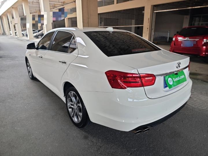 BAIC D70 2018 Performance 1.8T Comfort photo 4