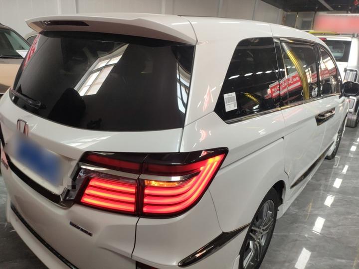Elysion 2019 2.0L Hybrid Luxury photo 4