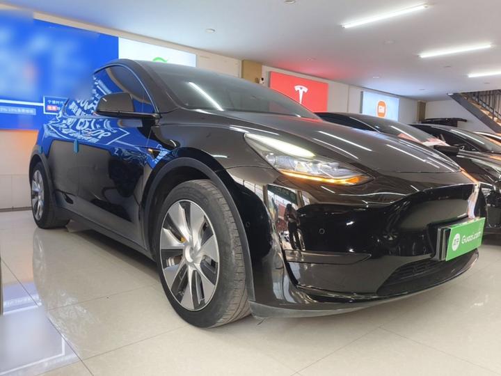 Model Y 2022 RWD photo 3